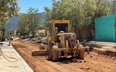 Arranca pavimentación hidráulica en Sierra Hermosa