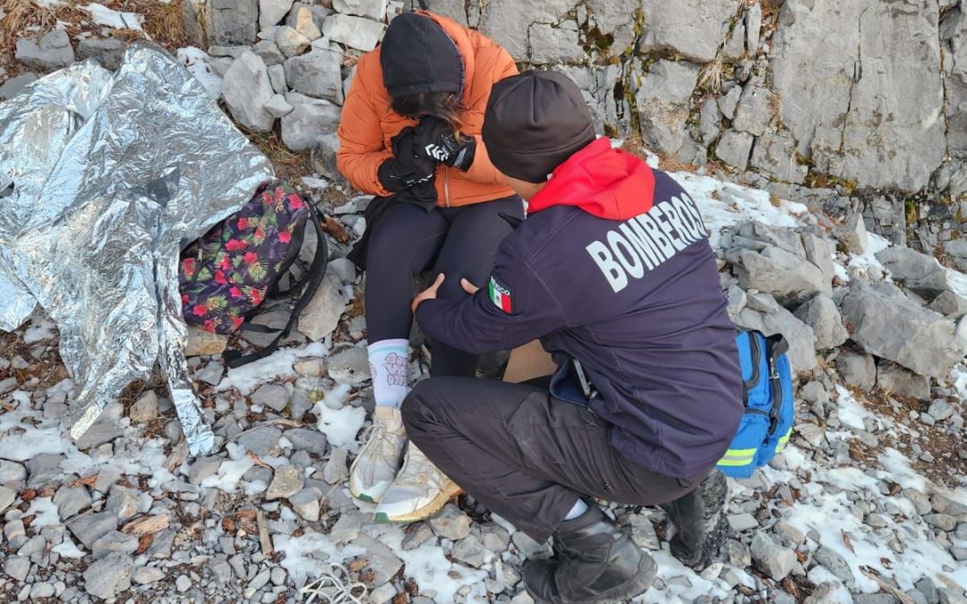 Rescata PC Arteaga a senderista en La Marta