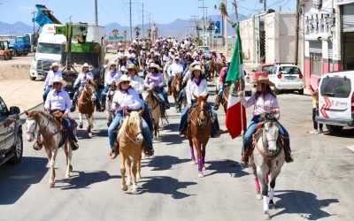 Realizan Primera Cabalgata 8M en Arteaga
