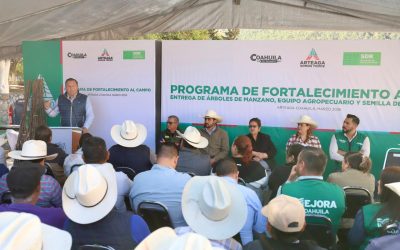 Arteaga impulsa al campo con entrega de árboles, semillas y equipo agropecuario en Jame